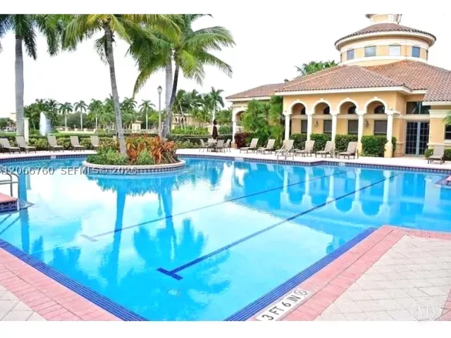 4-bedroom home for rent in Hollywood - 891 Captiva Dr - MondialRealty