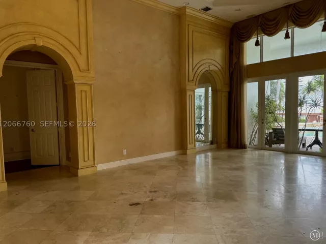 4-bedroom home for rent in Hollywood - 891 Captiva Dr - MondialRealty