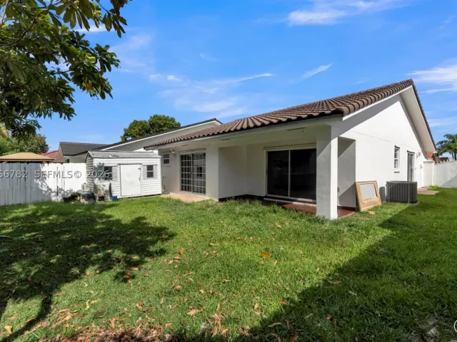 3-bedroom home for rent in Miami - 14480 SW 115th Ter 0 - MondialRealty