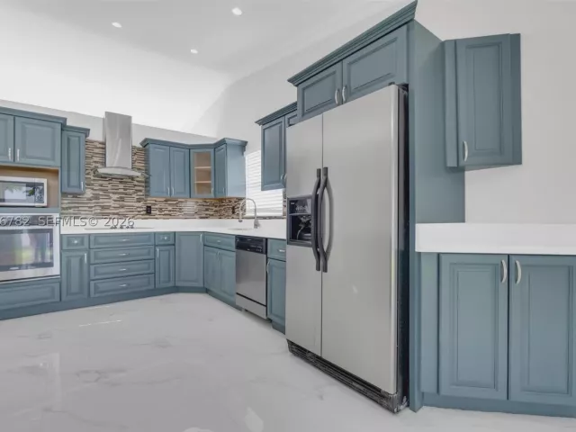 3-bedroom home for rent in Miami - 14480 SW 115th Ter 0 - MondialRealty