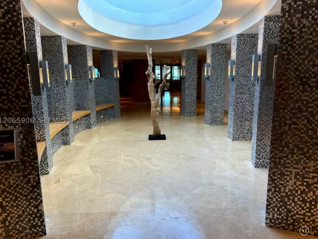 2-bedroom condo for rent in Miami - 900 Biscayne Blvd 4410 - MondialRealty
