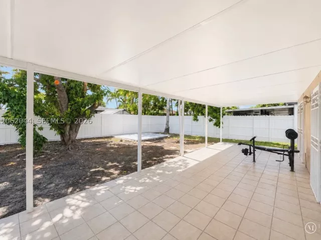3-bedroom home for sale in Homestead - 28901 SW 150th PL - MondialRealty