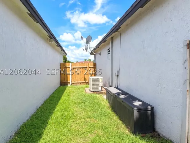 3-bedroom home for sale in Homestead - 28901 SW 150th PL - MondialRealty