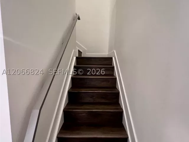 4-bedroom home for rent in Miami - 11745 SW 106th Ter 11745 - MondialRealty