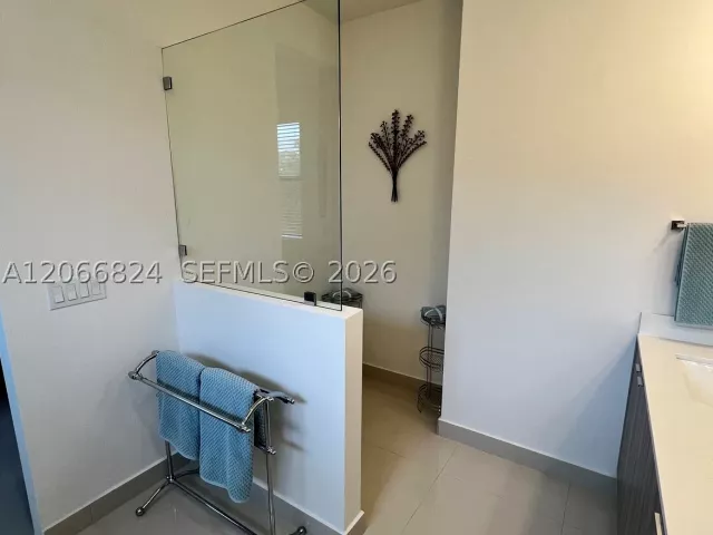 4-bedroom home for rent in Miami - 11745 SW 106th Ter 11745 - MondialRealty