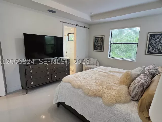 4-bedroom home for rent in Miami - 11745 SW 106th Ter 11745 - MondialRealty