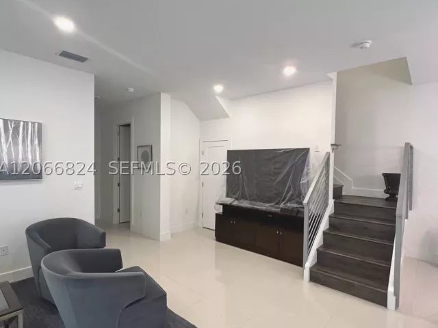 4-bedroom home for rent in Miami - 11745 SW 106th Ter 11745 - MondialRealty