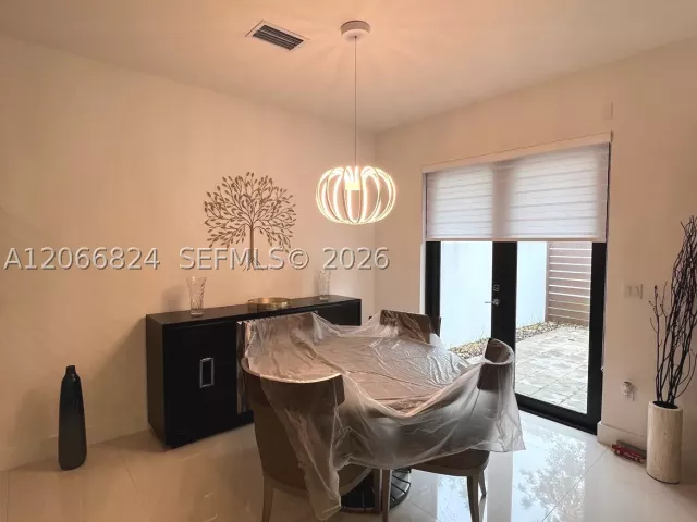 4-bedroom home for rent in Miami - 11745 SW 106th Ter 11745 - MondialRealty