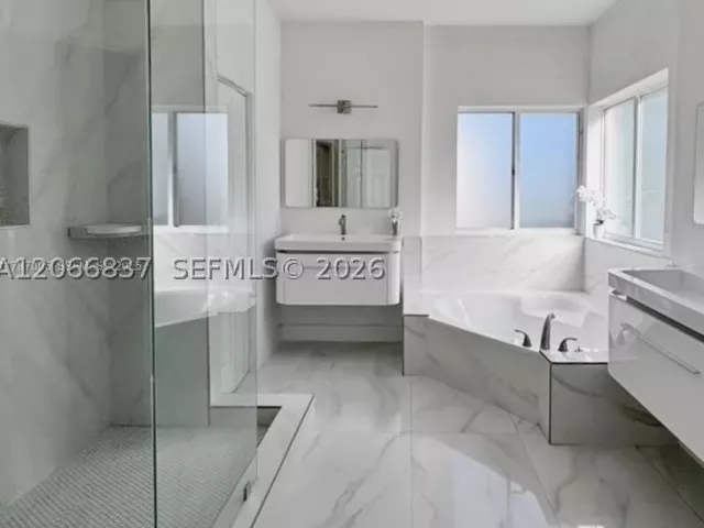 5-bedroom home for rent in Doral - 7317 NW 107th Pl N/A - MondialRealty