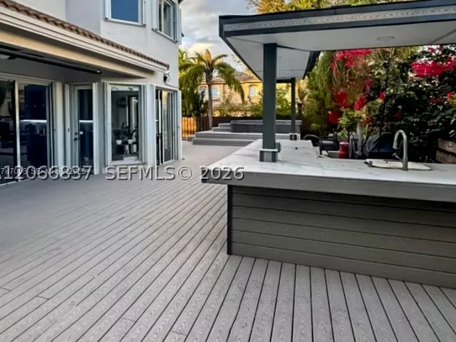 5-bedroom home for rent in Doral - 7317 NW 107th Pl N/A - MondialRealty