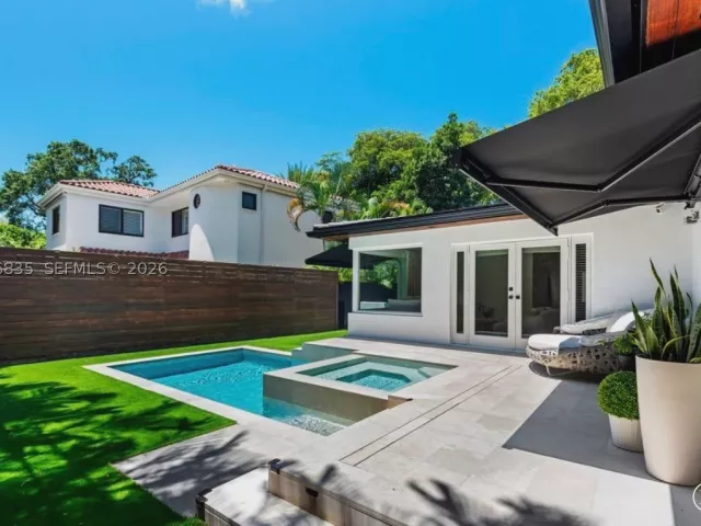 3-bedroom home for rent in Coral Gables - 5711 Michelangelo St - MondialRealty