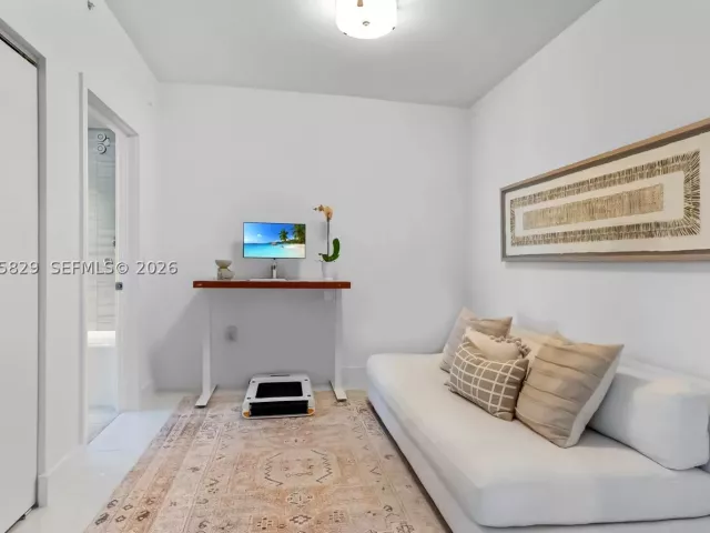 1-bedroom condo for rent in Coral Gables - 301 Altara Ave 630 - MondialRealty