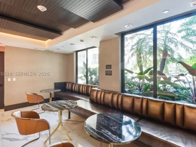 1-bedroom condo for rent in Coral Gables - 301 Altara Ave 630 - MondialRealty