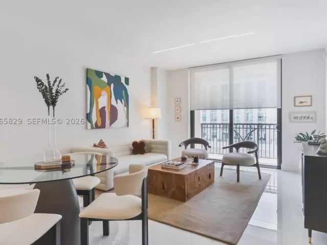 1-bedroom condo for rent in Coral Gables - 301 Altara Ave 630 - MondialRealty