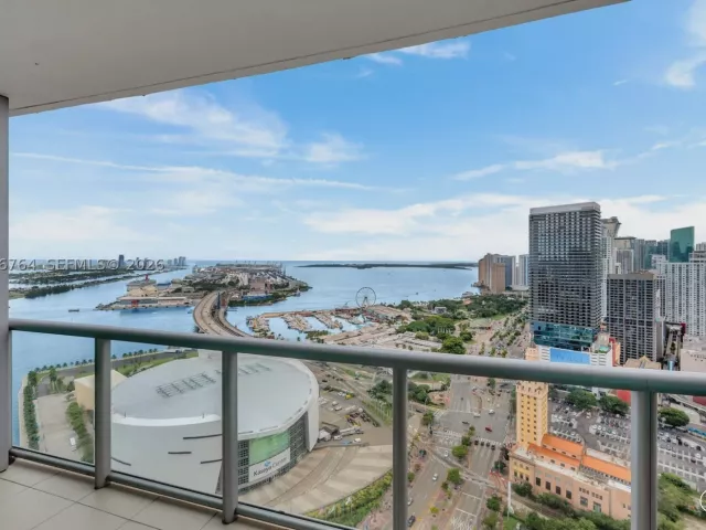 1-bedroom condo for rent in Miami -  - MondialRealty