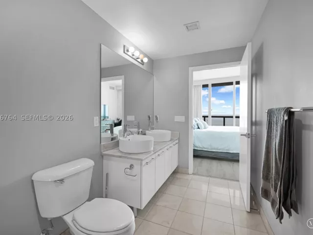 1-bedroom condo for rent in Miami -  - MondialRealty