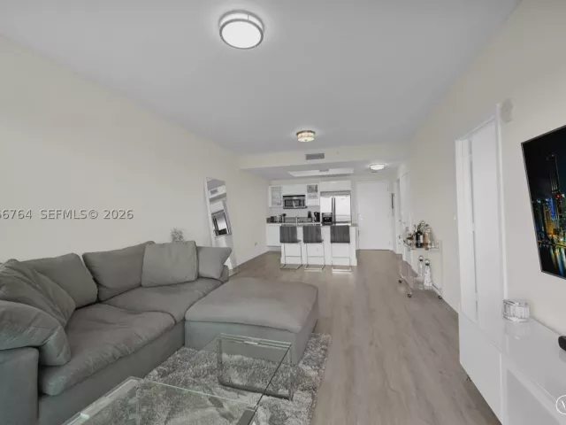 1-bedroom condo for rent in Miami -  - MondialRealty