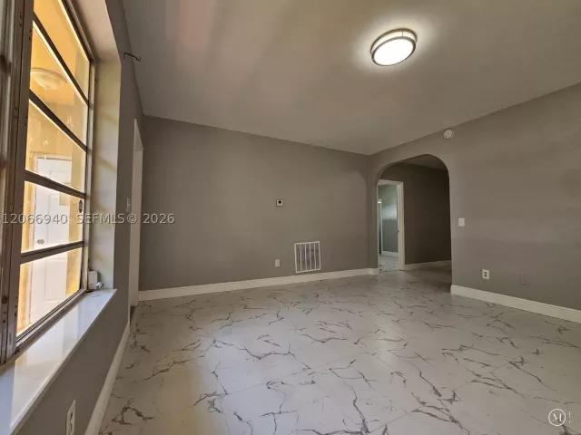 4-bedroom home for rent in North Miami Beach - 1929 NE 176th St - MondialRealty