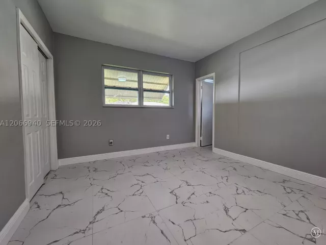 4-bedroom home for rent in North Miami Beach - 1929 NE 176th St - MondialRealty