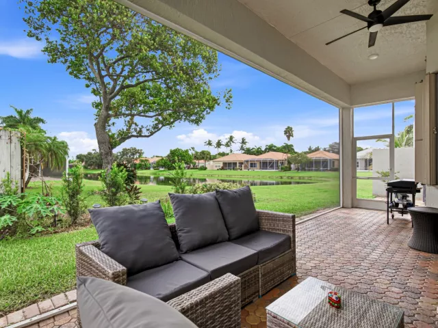 3-bedroom home for sale in Delray Beach - 7272 Demedici Circle - MondialRealty