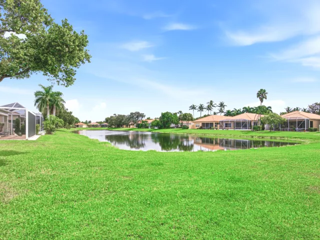 3-bedroom home for sale in Delray Beach - 7272 Demedici Circle - MondialRealty
