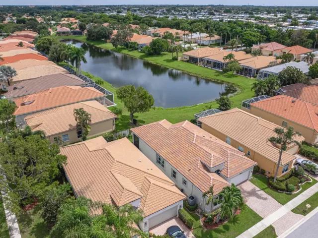3-bedroom home for sale in Delray Beach - 7272 Demedici Circle - MondialRealty