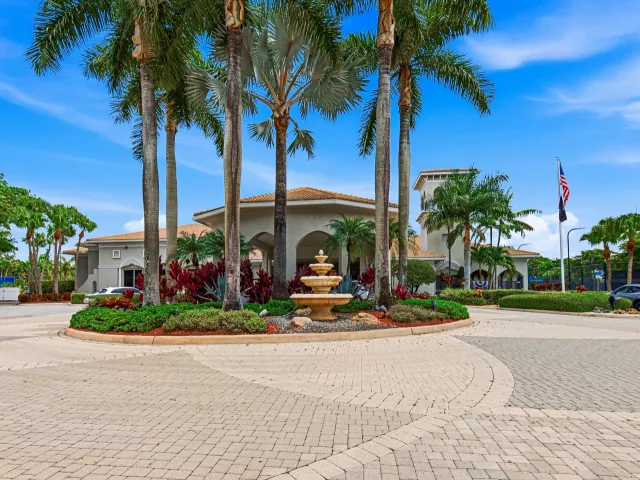 3-bedroom home for sale in Delray Beach - 7272 Demedici Circle - MondialRealty