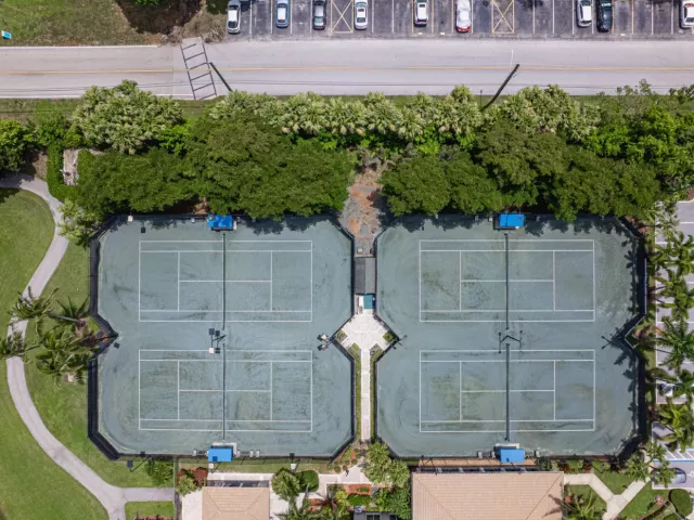3-bedroom home for sale in Delray Beach - 7272 Demedici Circle - MondialRealty