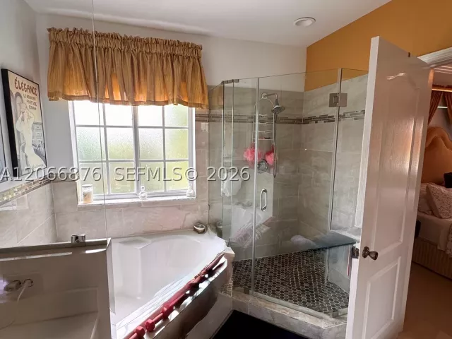 3-bedroom home for sale in Miami - 16261 SW 101st Ter - MondialRealty