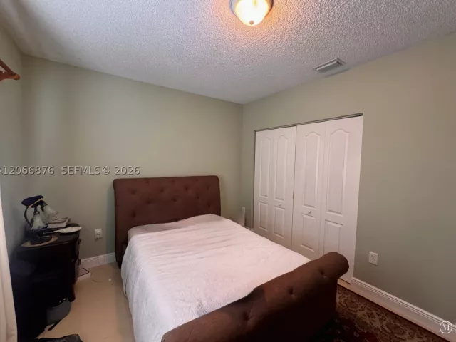 3-bedroom home for sale in Miami - 16261 SW 101st Ter - MondialRealty