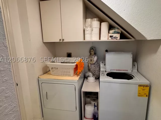 3-bedroom home for sale in Miami - 16261 SW 101st Ter - MondialRealty