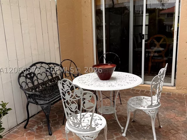 3-bedroom home for sale in Miami - 16261 SW 101st Ter - MondialRealty