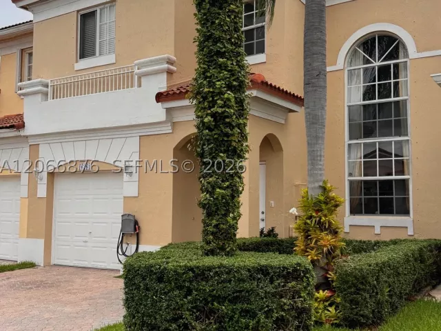 3-bedroom home for sale in Miami - 16261 SW 101st Ter - MondialRealty