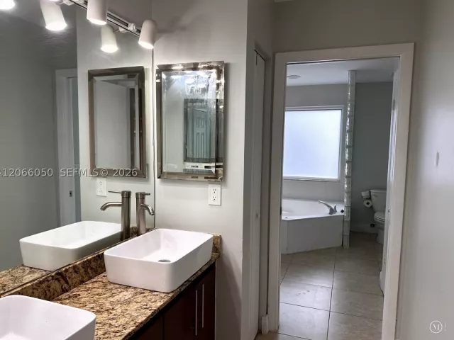 4-bedroom home for rent in Cooper City - 11907 Jennifer Way 1 - MondialRealty