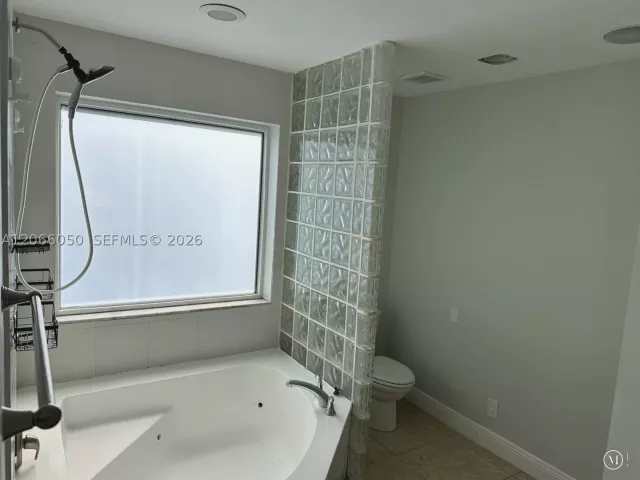 4-bedroom home for rent in Cooper City - 11907 Jennifer Way 1 - MondialRealty