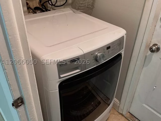 4-bedroom home for rent in Cooper City - 11907 Jennifer Way 1 - MondialRealty