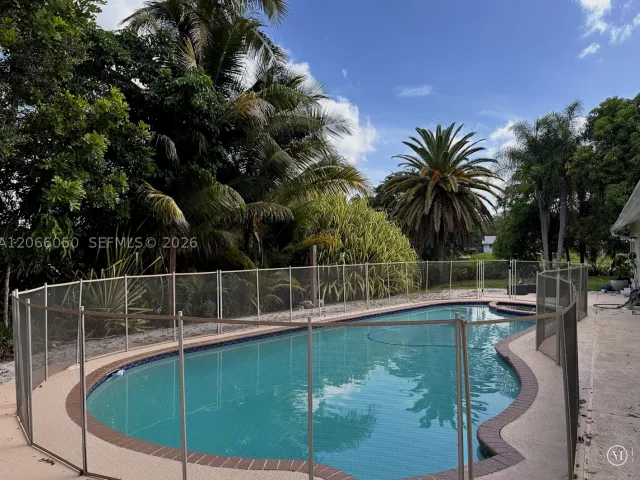 4-bedroom home for rent in Cooper City - 11907 Jennifer Way 1 - MondialRealty