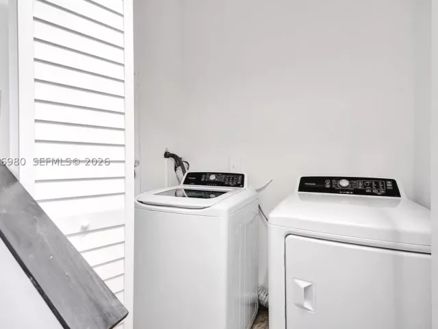 3-bedroom home for sale in Miami - 130 NE 49th St - MondialRealty