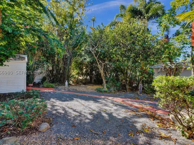 3-bedroom home for sale in Miami - 130 NE 49th St - MondialRealty