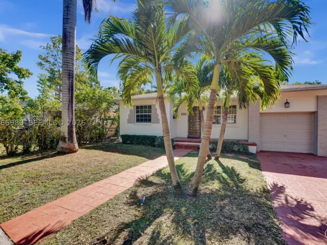 3-bedroom home for sale in Miami - 130 NE 49th St - MondialRealty