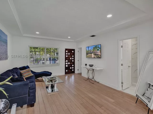 3-bedroom home for sale in Miami - 130 NE 49th St - MondialRealty