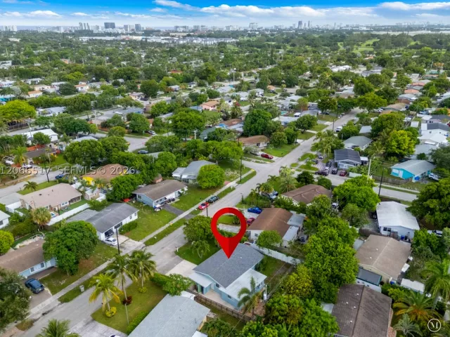 4-bedroom home for sale in Pompano Beach - 2721 NE 8th Ave - MondialRealty