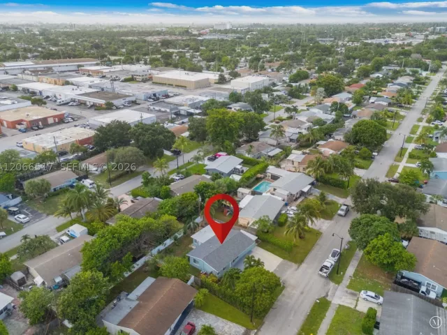 4-bedroom home for sale in Pompano Beach - 2721 NE 8th Ave - MondialRealty