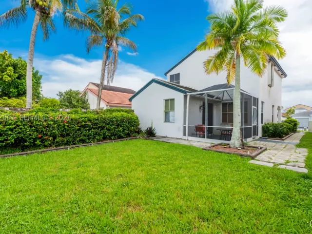 3-bedroom home for rent in Pembroke Pines - 18451 NW 22nd St - MondialRealty