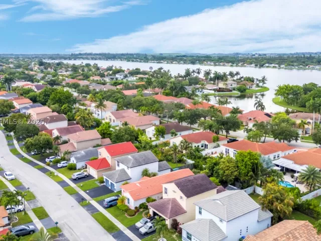 3-bedroom home for rent in Pembroke Pines - 18451 NW 22nd St - MondialRealty