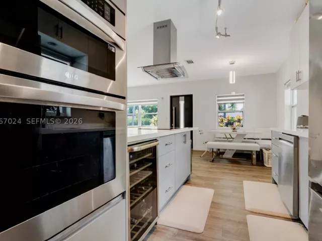 3-bedroom home for rent in North Miami Beach - 18381 NE 20th Ave 0 - MondialRealty