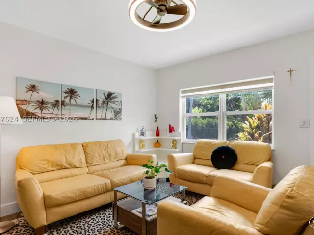 3-bedroom home for rent in North Miami Beach - 18381 NE 20th Ave 0 - MondialRealty