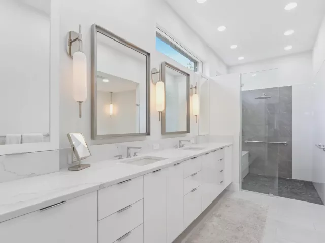 3-bedroom home for sale in West Palm Beach - 8170 Bob-O-Link Drive - MondialRealty