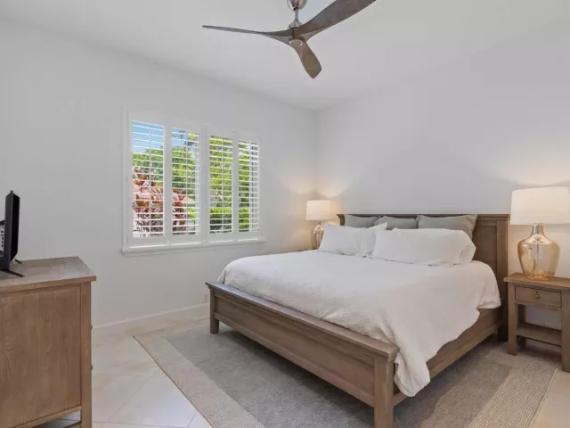 3-bedroom home for sale in West Palm Beach - 8170 Bob-O-Link Drive - MondialRealty