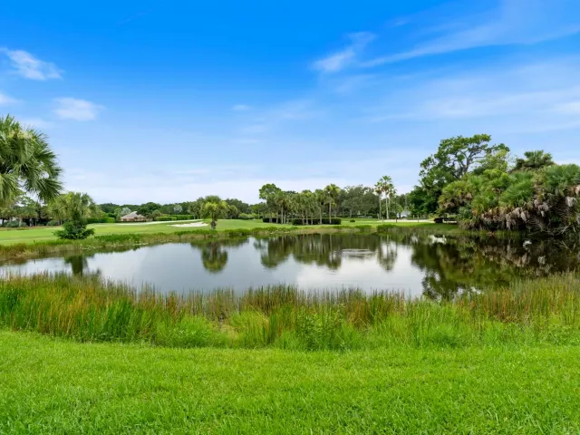 3-bedroom home for sale in West Palm Beach - 8170 Bob-O-Link Drive - MondialRealty
